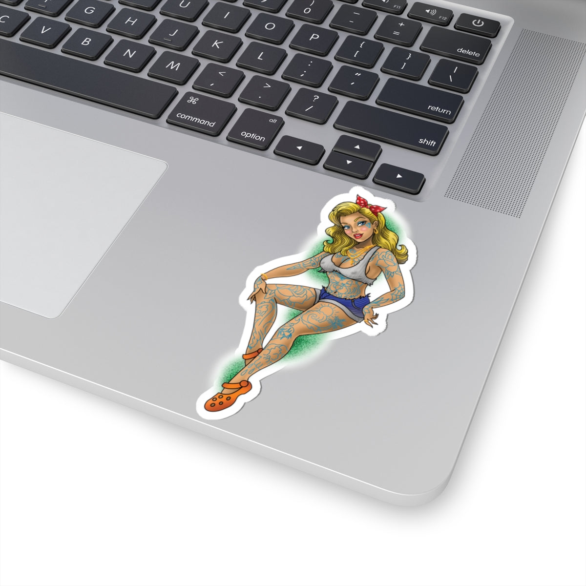 Tattooed Pin-Up Girl Kiss-Cut Sticker — Retro Punk Laptop Decal